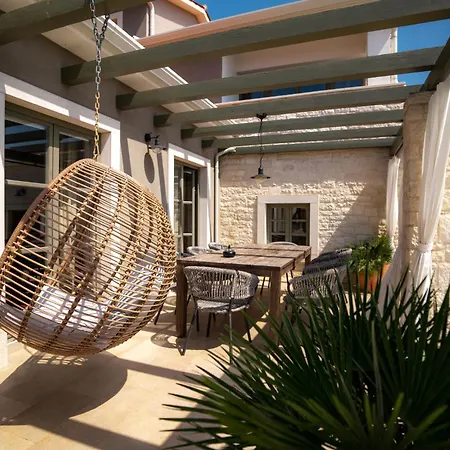 فيلة Moonlight 2 For 12 Persons Near Porec With Private Heated Pool - 45 M2 & Playground *