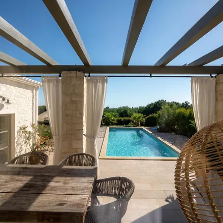 Moonlight 2 For 12 Persons Near Porec With Private Heated Pool - 45 M2 & Playground * Višnjan