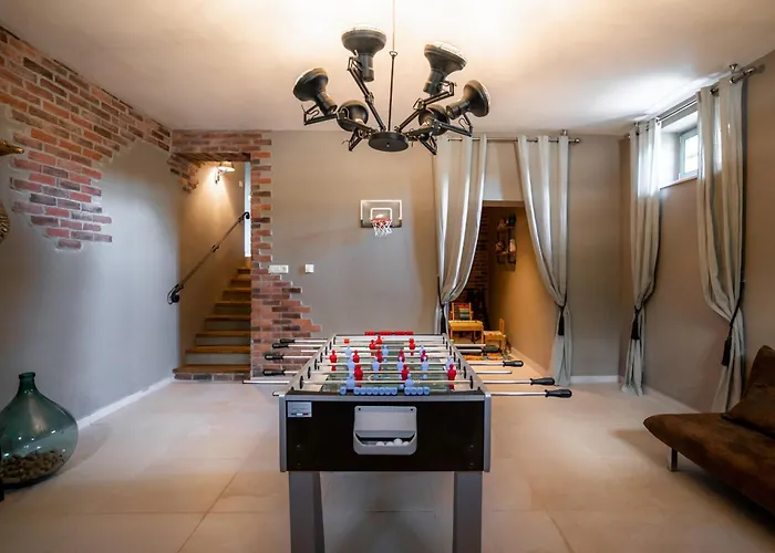 Moonlight 2 For 12 Persons Near Porec With Private Heated Pool - 45 M2 & Playground