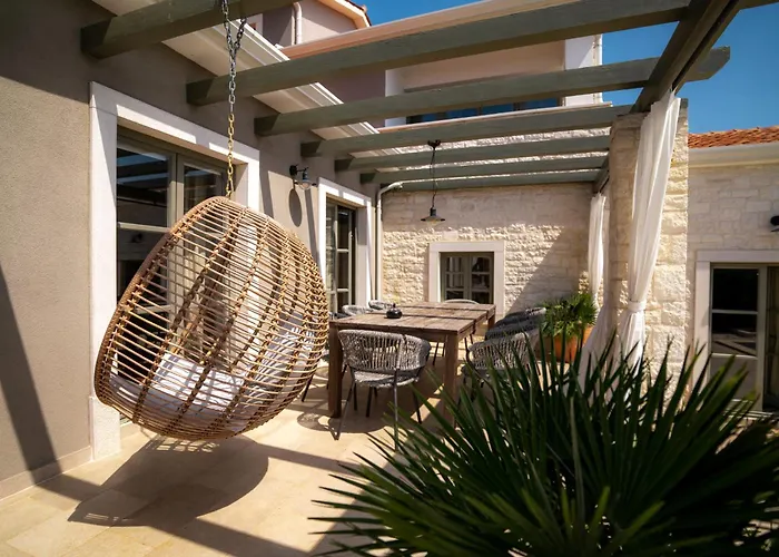 Villa Moonlight 2 For 12 Persons Near Porec With Private Heated Pool - 45 M2 & Playground *